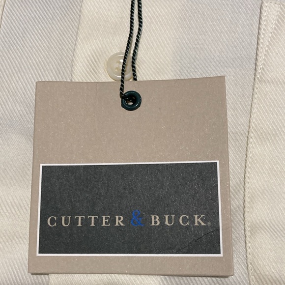 Men’s Cutter and Buck long sleeve shirt
Size large - Picture 6 of 11